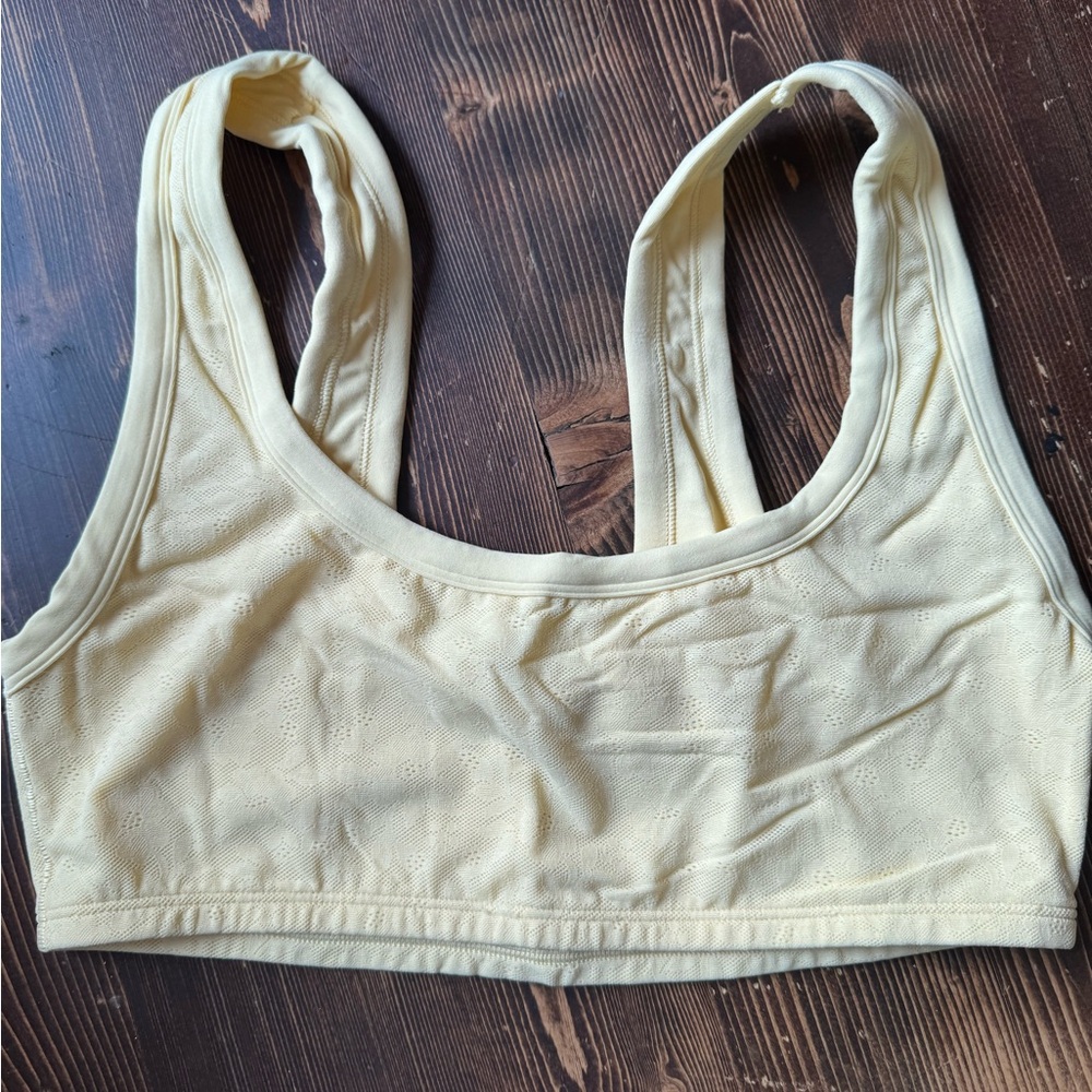 Aerie yellow Sports Bra with Stretchy Fabric and Supportive Design